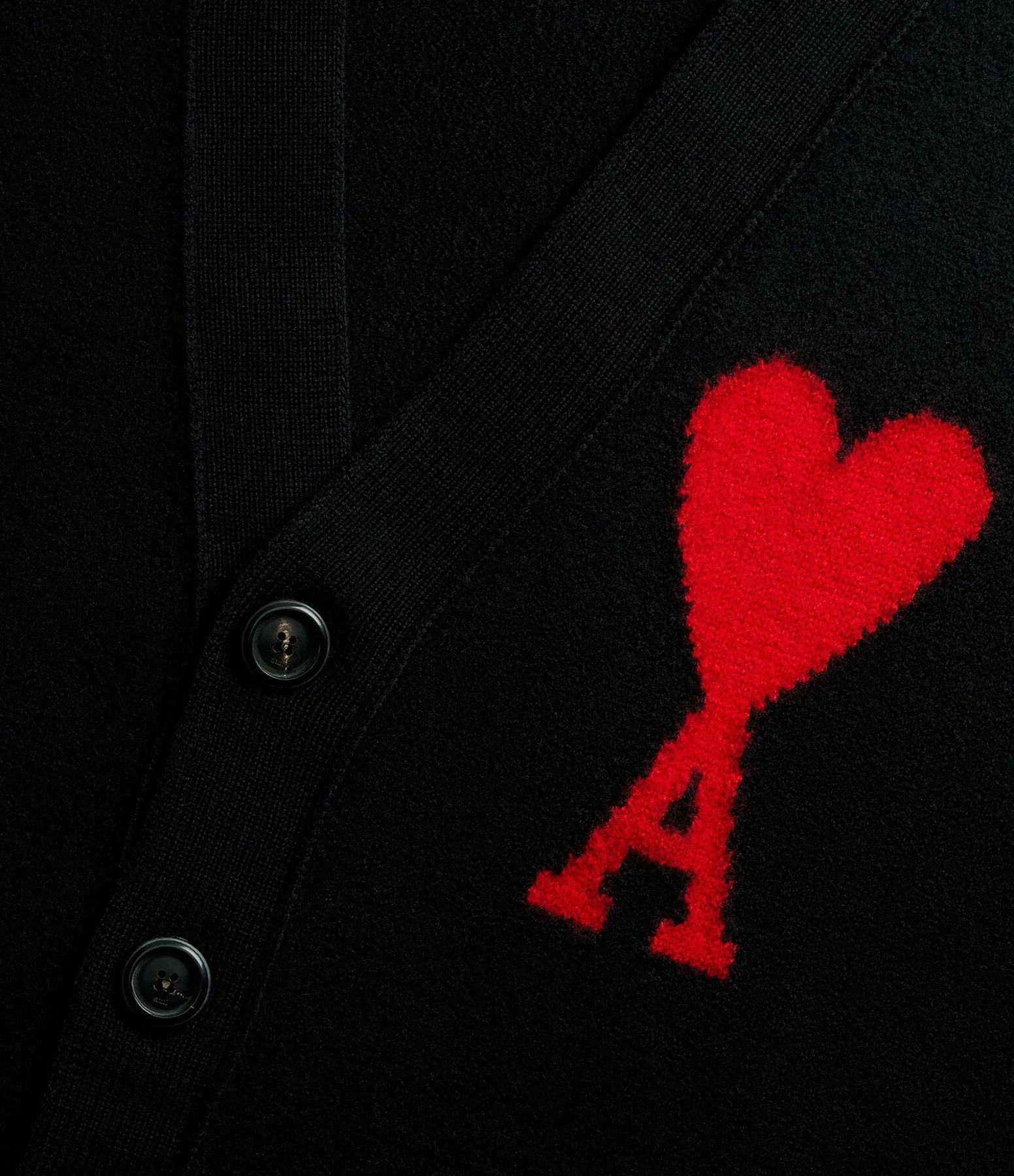 AMI Paris Cardigan Unisexe Ami De Cœur Laine Noir Rouge 2 AMI Paris Cardigan Unisexe Ami De Cœur Laine Noir Rouge – Image 2