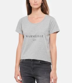 Tee-shirt Lulli Marseille Col Rond Coton Gris, Collaboration Jeanne Vouland X Lulli -Majestic Filatures shop 291753642 371486091755634 1805304124422966507 n 1