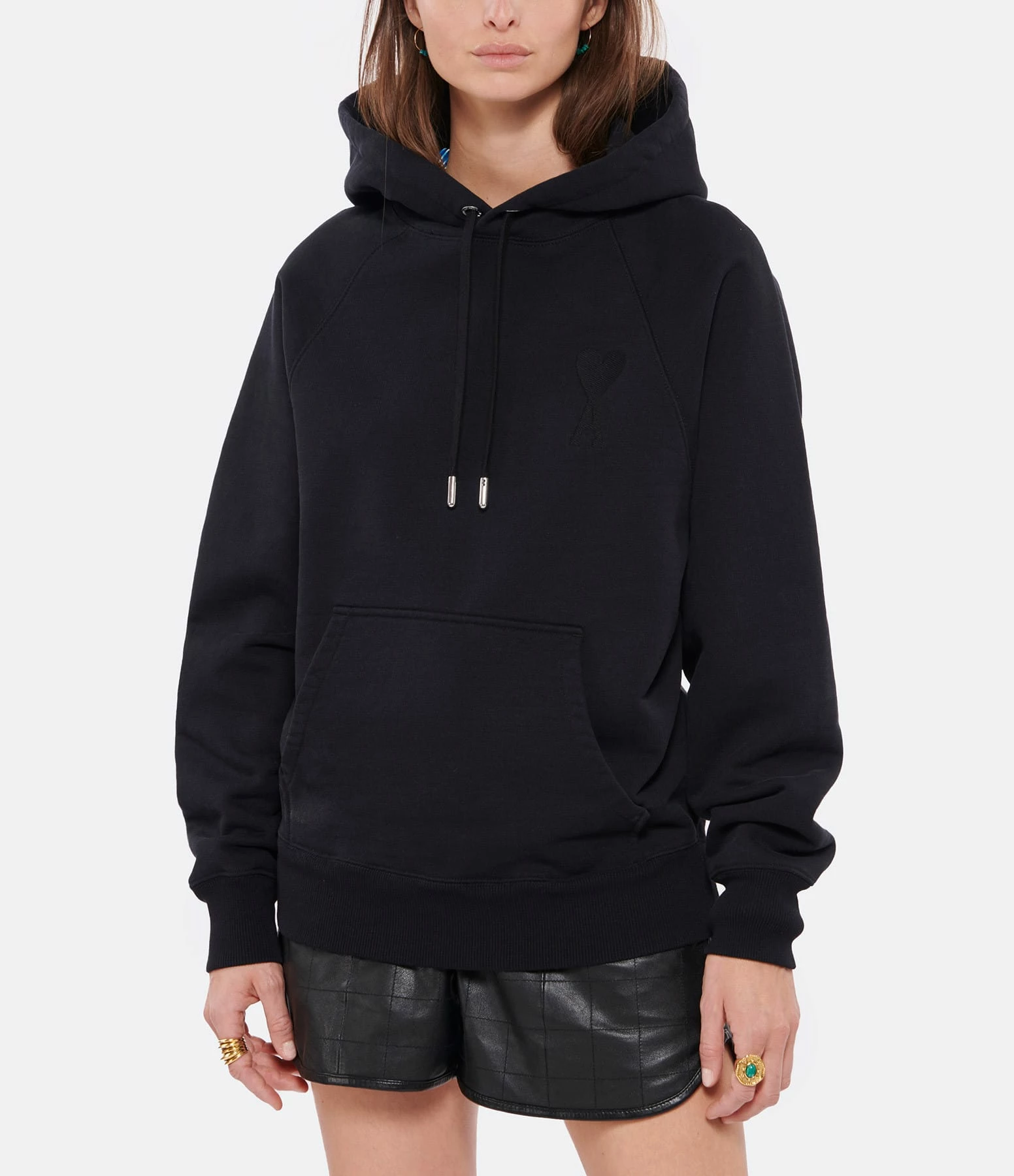 AMI Paris Sweatshirt Hoodie Unisexe Ami De Cœur Coton Biologique Noir 2 AMI Paris Sweatshirt Hoodie Unisexe Ami De Cœur Coton Biologique Noir – Image 2