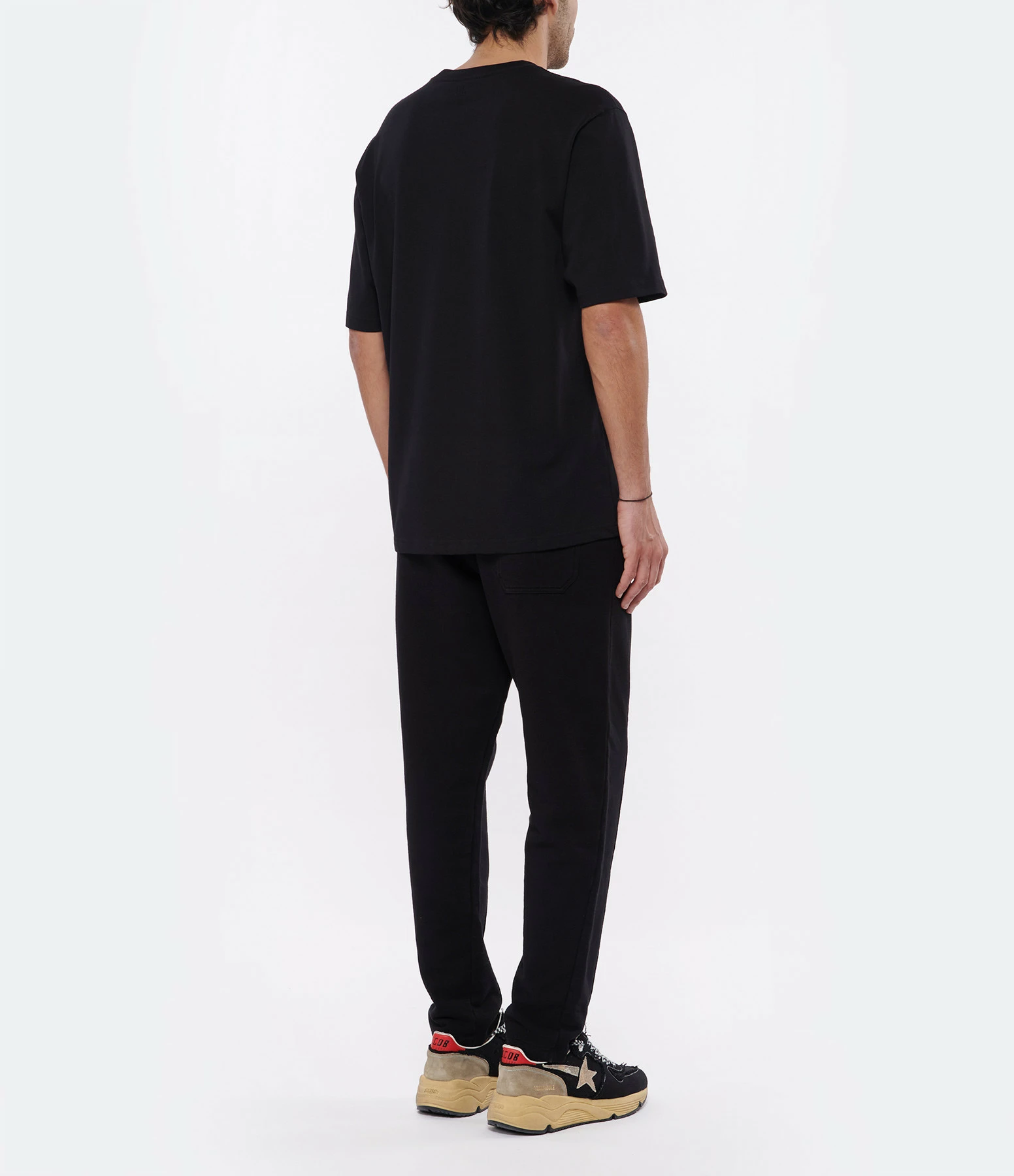 AMI Paris Tee-shirt Unisexe Ami De Cœur Coton Biologique Noir 7 AMI Paris Tee-shirt Unisexe Ami De Cœur Coton Biologique Noir – Image 7