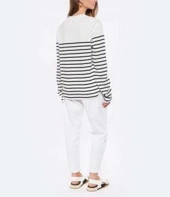 AMI Paris Marinière Unisexe Ami De Cœur Coton Biologique Blanc Noir 8 AMI Paris Marinière Unisexe Ami De Cœur Coton Biologique Blanc Noir -Majestic Filatures shop amipa look20220518 51