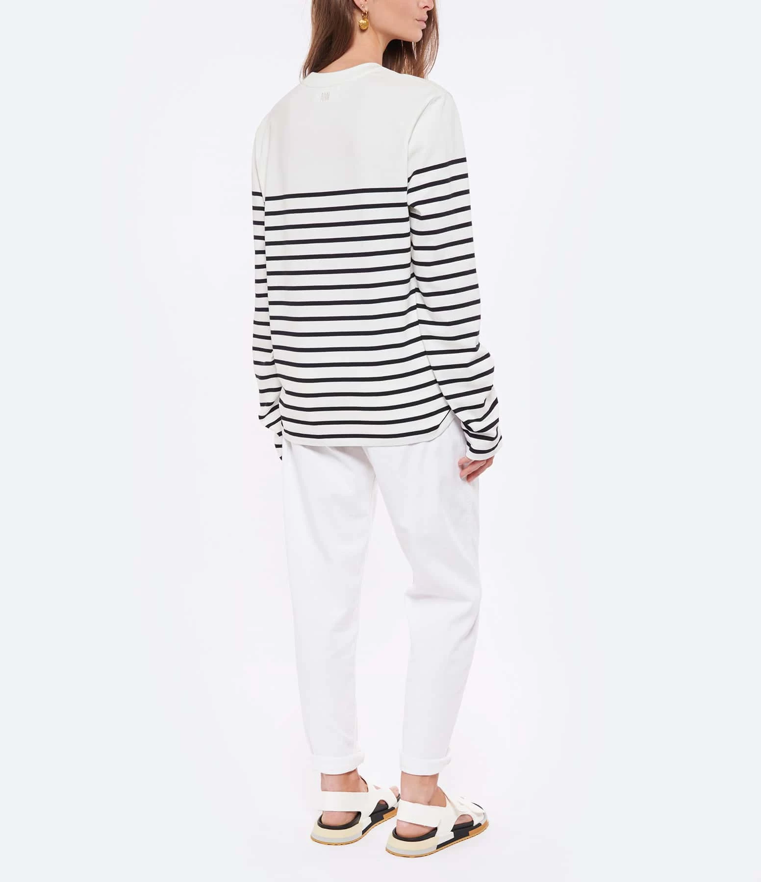 AMI Paris Marinière Unisexe Ami De Cœur Coton Biologique Blanc Noir 4 AMI Paris Marinière Unisexe Ami De Cœur Coton Biologique Blanc Noir – Image 4