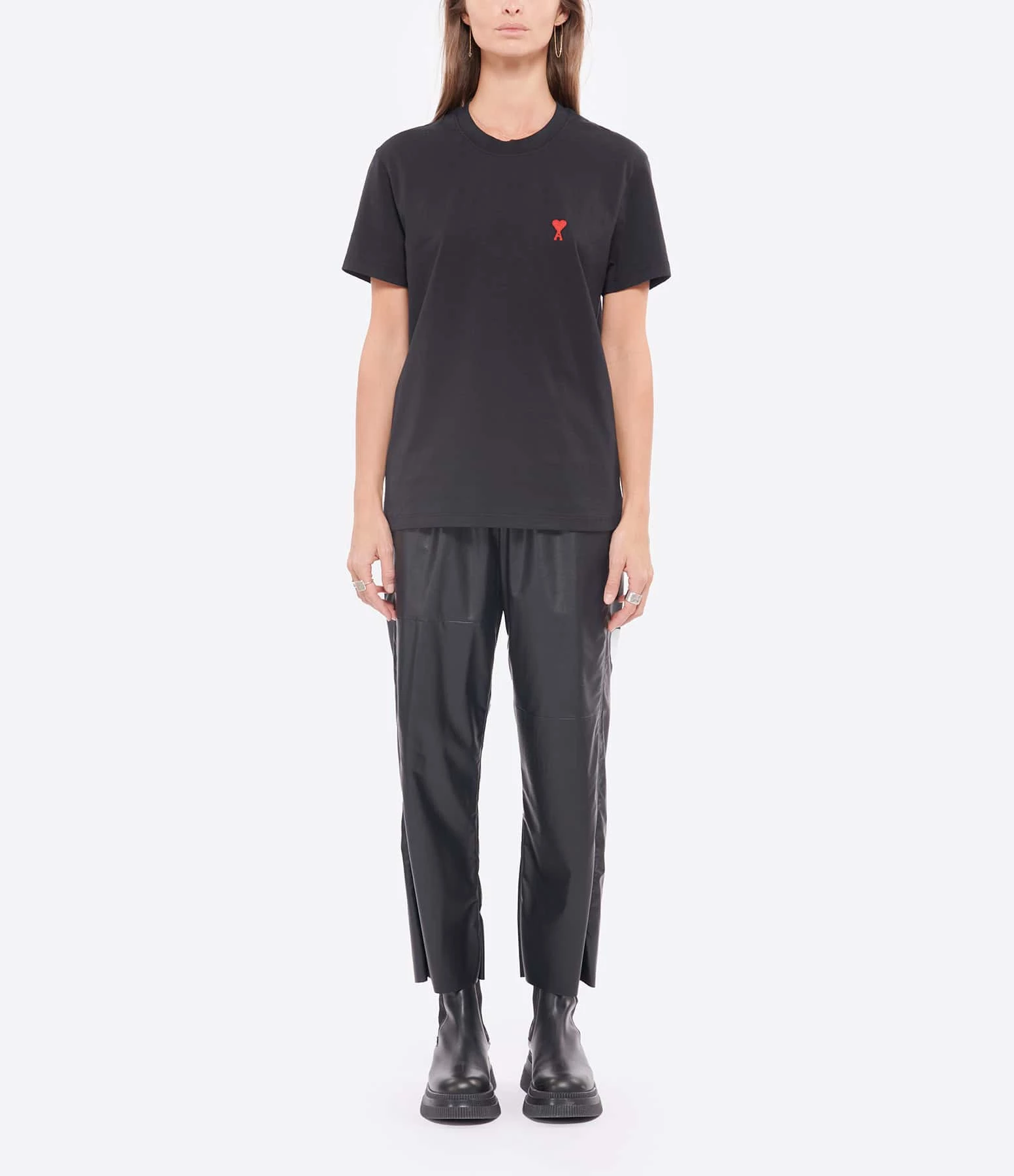 AMI Paris Tee-shirt Unisexe Ami De Cœur Coton Biologique Noir 5 AMI Paris Tee-shirt Unisexe Ami De Cœur Coton Biologique Noir – Image 5