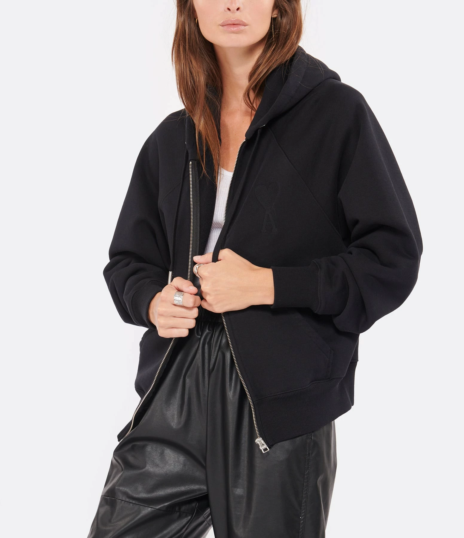 AMI Paris Sweatshirt Hoodie Zippé Unisexe Ami De Cœur Coton Biologique Noir 2 AMI Paris Sweatshirt Hoodie Zippé Unisexe Ami De Cœur Coton Biologique Noir – Image 2