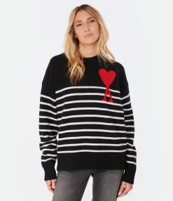 AMI Paris Pull Marinière Unisexe Ami De Cœur Laine Noir Blanc Rouge 8 AMI Paris Pull Marinière Unisexe Ami De Cœur Laine Noir Blanc Rouge -Majestic Filatures shop amipa look20221124 278