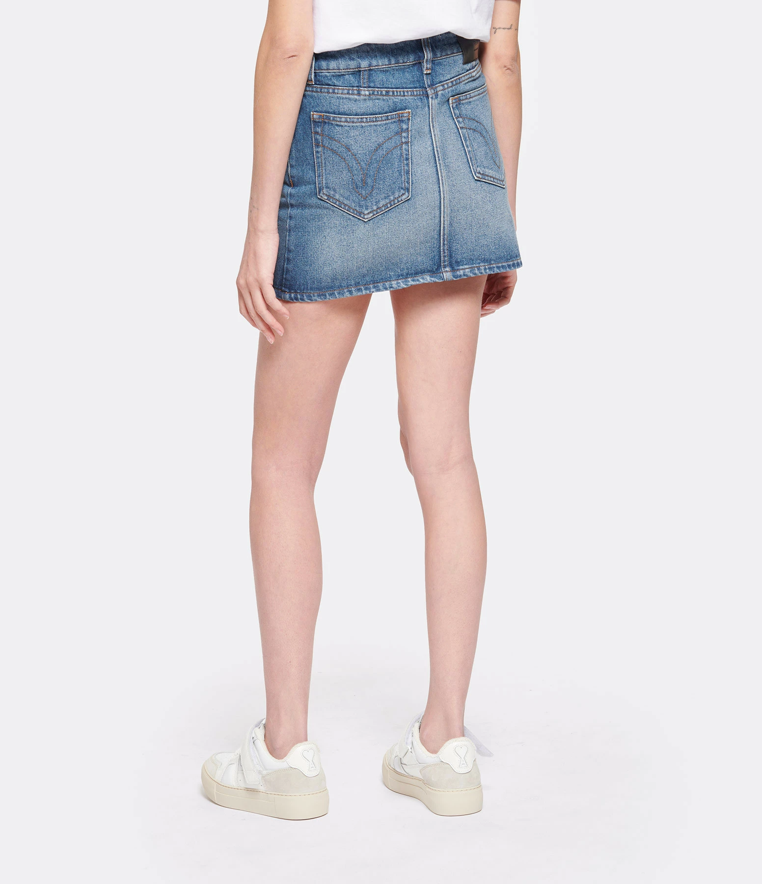 AMI Paris Jupe Courte Coton Bleu Usé 5 AMI Paris Jupe Courte Coton Bleu Usé – Image 5
