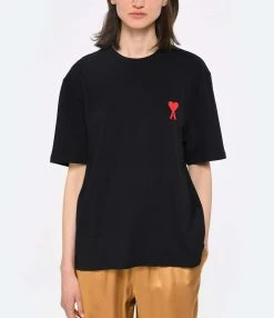 AMI Paris Tee-shirt Unisexe Ami De Cœur Coton Biologique Noir Rouge 7 AMI Paris Tee-shirt Unisexe Ami De Cœur Coton Biologique Noir Rouge -Majestic Filatures shop amipa look20230223 397