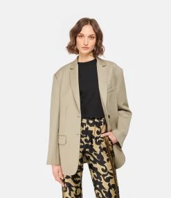 Majestic Filatures shop -Majestic Filatures shop anine look20221205 815