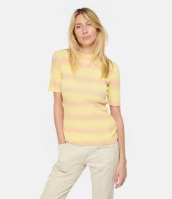 A.P.C. Top Victoire Coton Jaune Clair -Majestic Filatures shop apcco look20230125 340