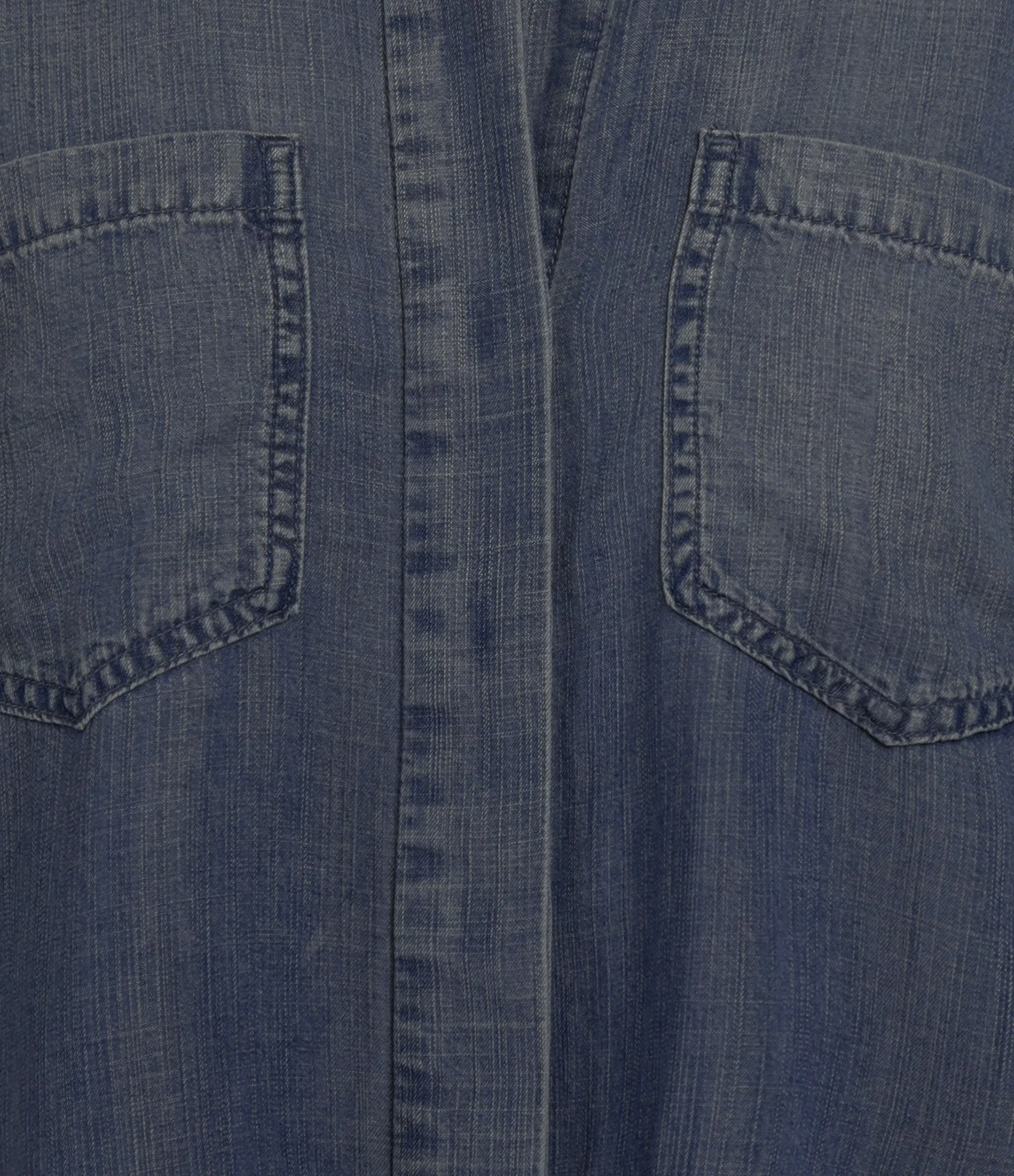 Bella Dahl Chemise Split Back Button Down Dark Ombre Wash 2 Bella Dahl Chemise Split Back Button Down Dark Ombre Wash – Image 2