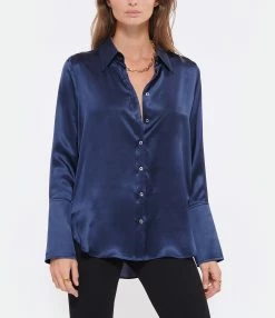 HANA SAN Chemise Nisha Soie Bleu Nuit 7 HANA SAN Chemise Nisha Soie Bleu Nuit -Majestic Filatures shop hanas look20220831 350