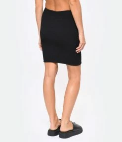 HUNZA G Jupe Mini Noir 8 HUNZA G Jupe Mini Noir -Majestic Filatures shop hunza look20220816 123