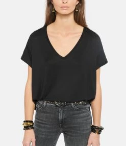 JEANNE VOULAND Tee-shirt Bacha Col V Lyocell Noir 7 JEANNE VOULAND Tee-shirt Bacha Col V Lyocell Noir -Majestic Filatures shop jvoul look20211123 11