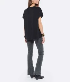 JEANNE VOULAND Tee-shirt Bacha Col V Lyocell Noir 9 JEANNE VOULAND Tee-shirt Bacha Col V Lyocell Noir -Majestic Filatures shop jvoul look20211123 6