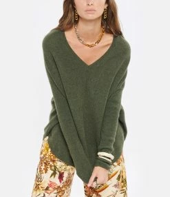 Kujten Pull Misha Col V Oversize Cachemire Kaki Foncé -Majestic Filatures shop kujte look20210818 173
