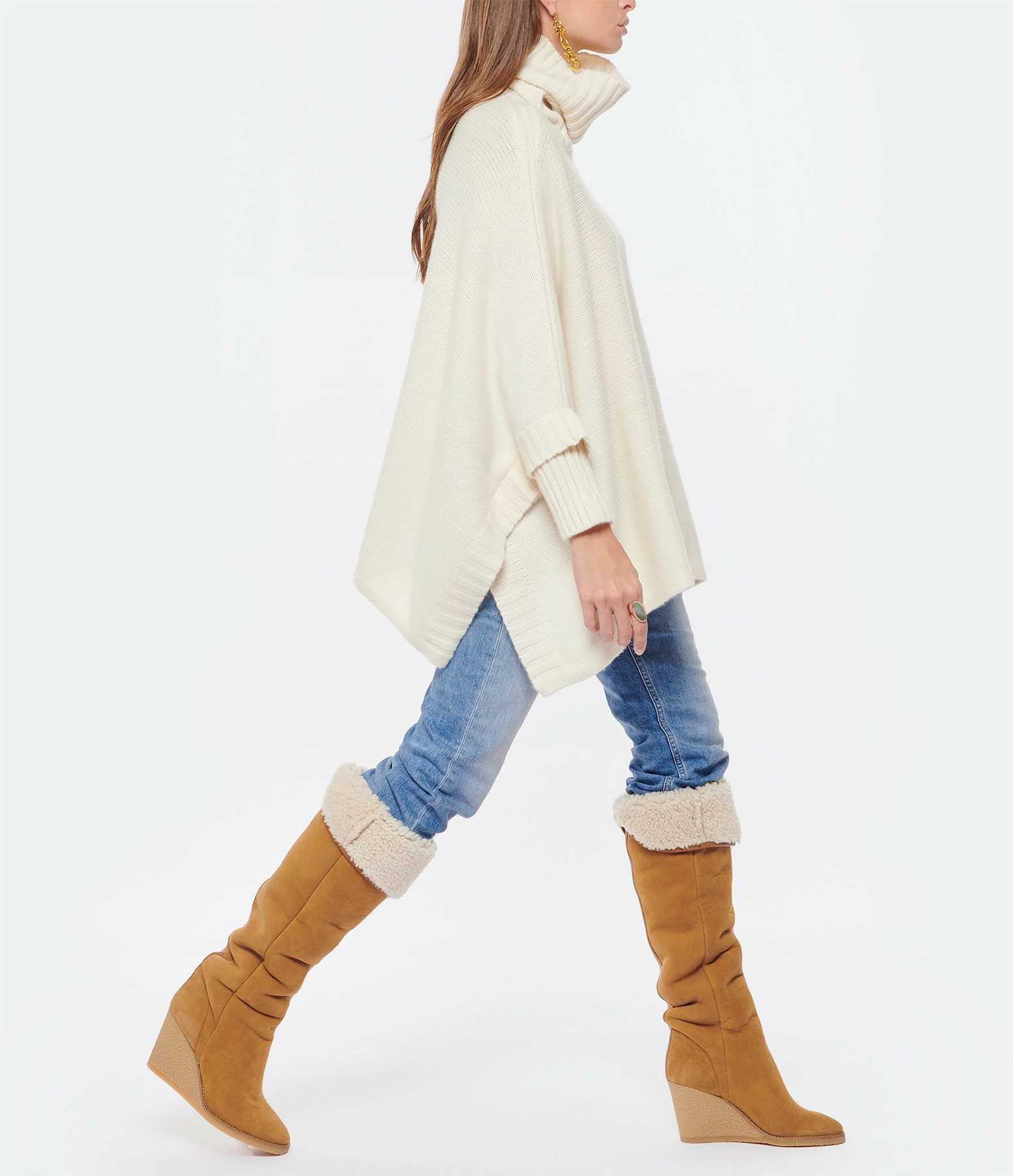 Kujten Poncho Ciara Col Roulé Cachemire Blanc 4 Kujten Poncho Ciara Col Roulé Cachemire Blanc – Image 4