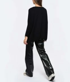 Kujten Pull Minie Col V Cachemire Noir -Majestic Filatures shop kujte look20220928 394