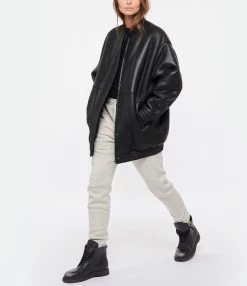 LOULOU STUDIO Veste Bomber Gabriola Cuir Shearling Noir -Majestic Filatures shop loulo look20220928 79