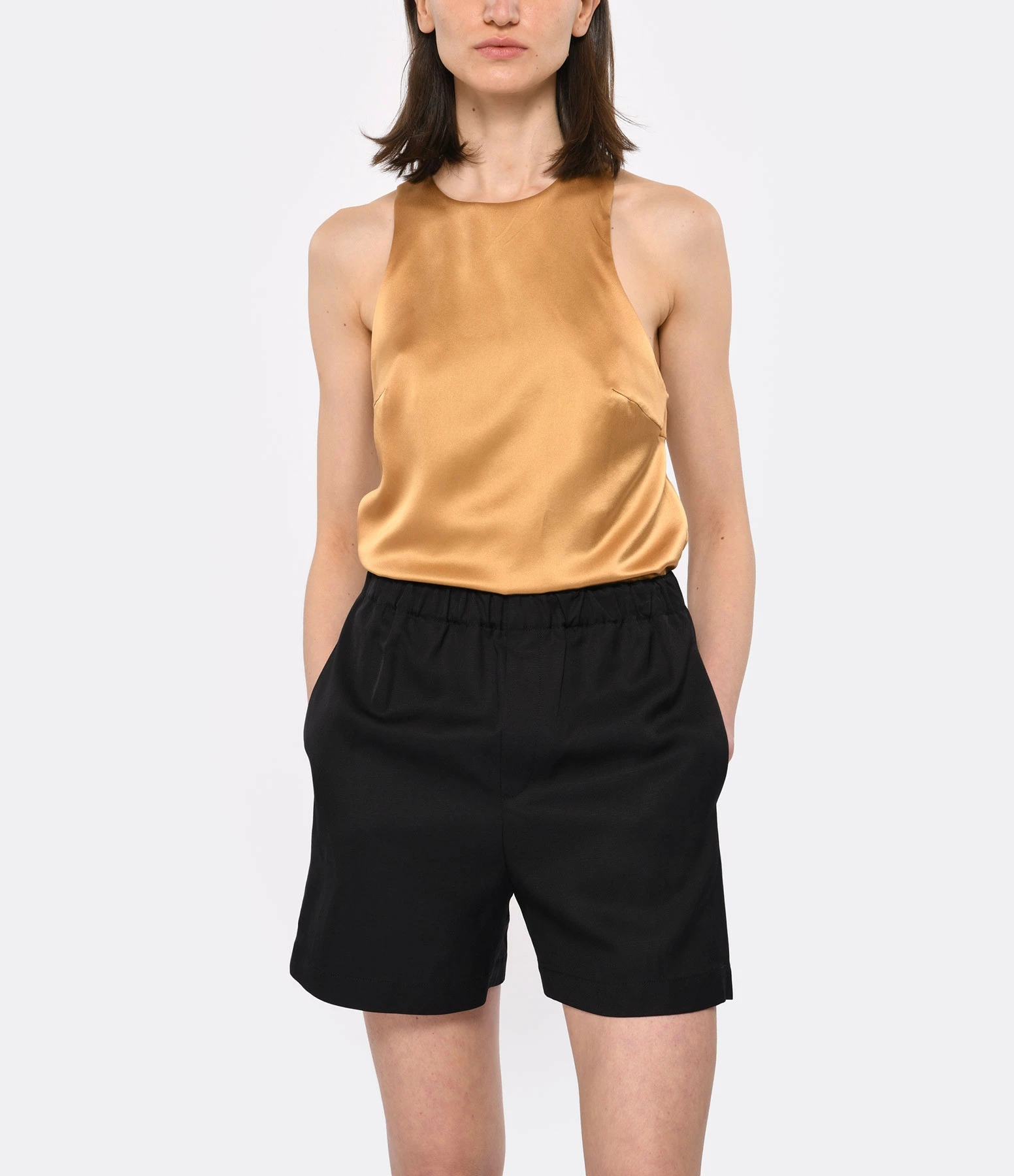 LOULOU STUDIO Short Seto Lin Noir 2 LOULOU STUDIO Short Seto Lin Noir – Image 2