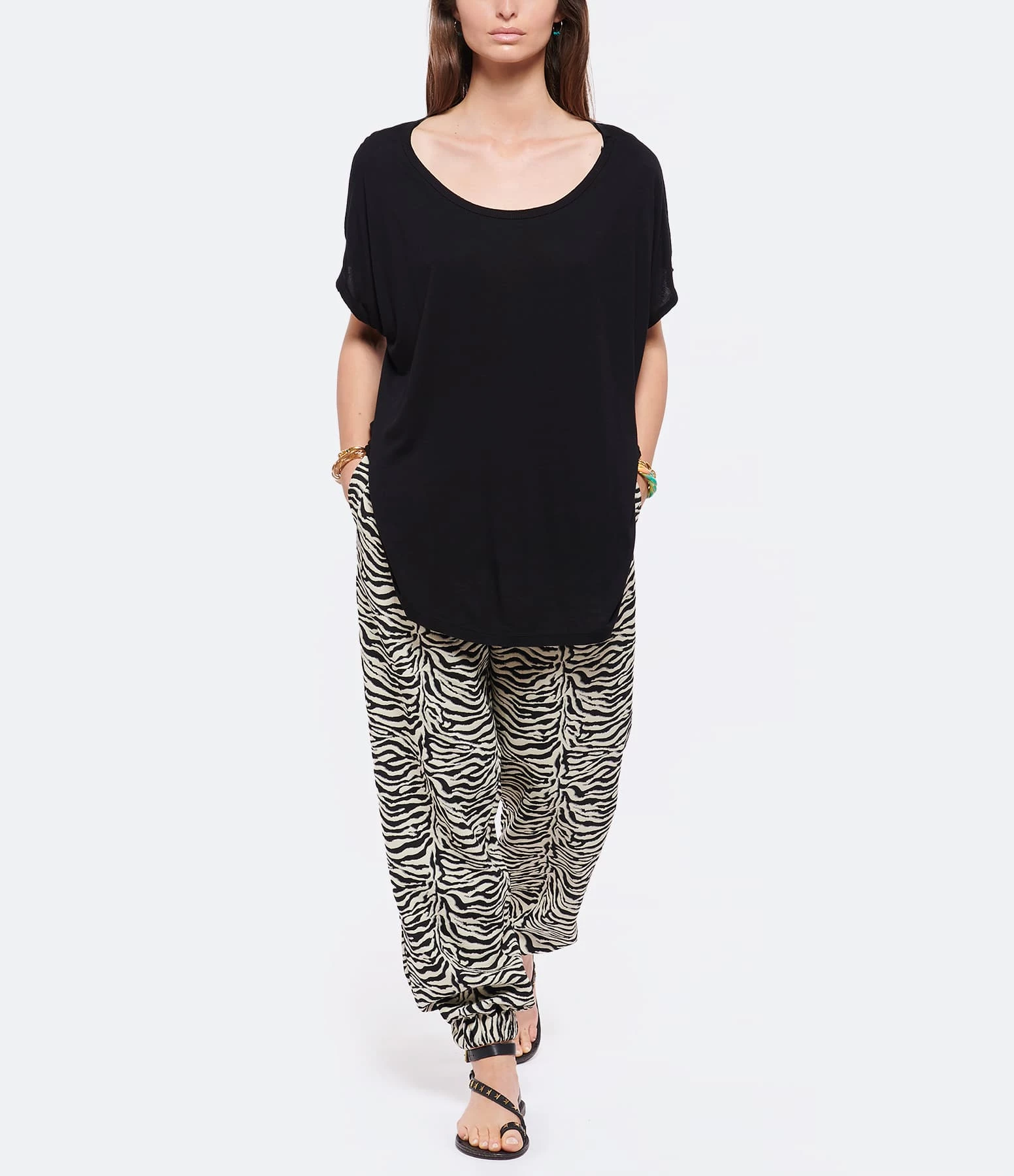 MAEVY MOUVEMENT LIBRE Tee-shirt Parfait Bambou Noir 4 MAEVY MOUVEMENT LIBRE Tee-shirt Parfait Bambou Noir – Image 4