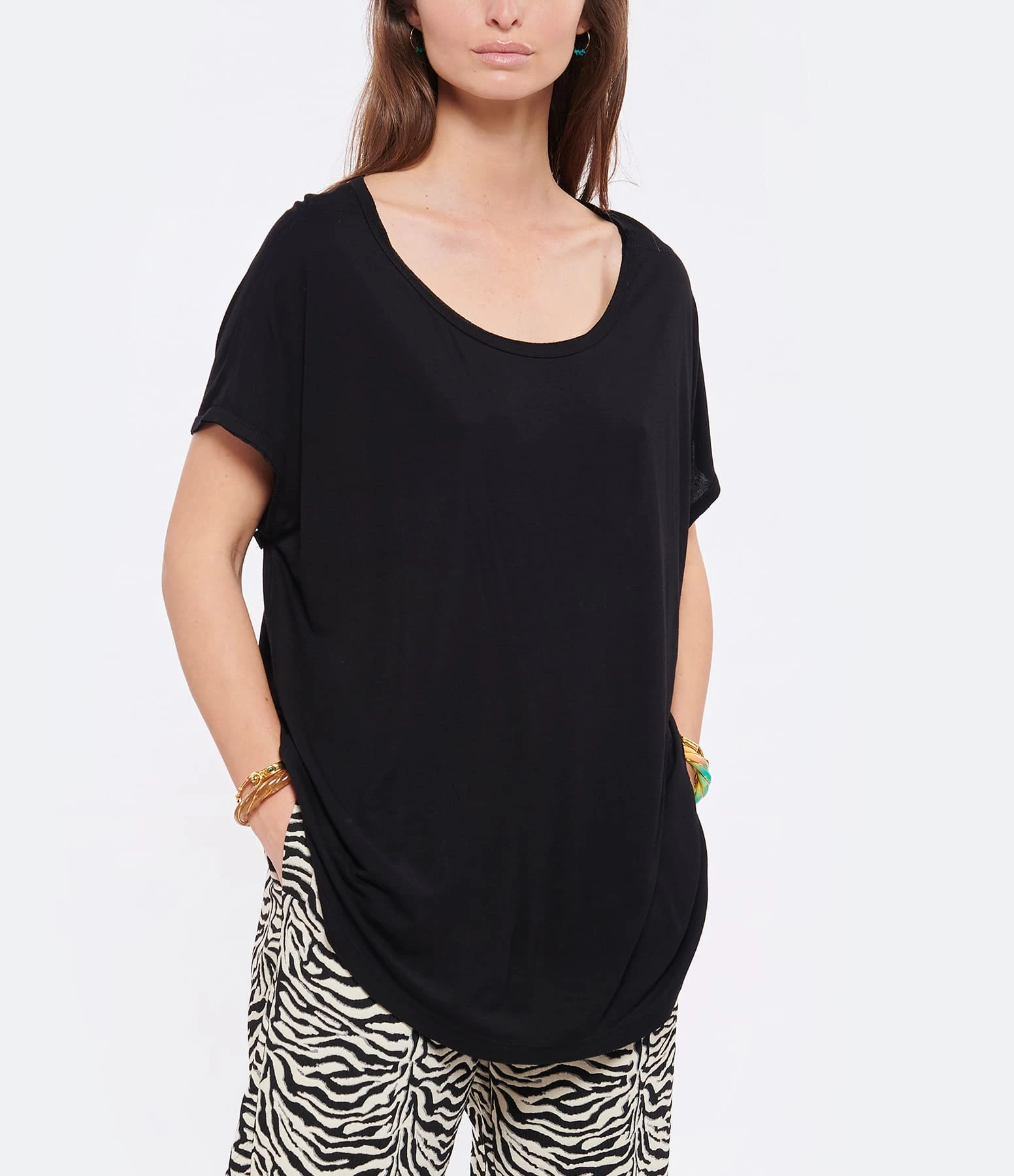 MAEVY MOUVEMENT LIBRE Tee-shirt Parfait Bambou Noir 3 MAEVY MOUVEMENT LIBRE Tee-shirt Parfait Bambou Noir – Image 3