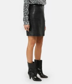 MAISON STANDARDS Jupe Cuir Noir -Majestic Filatures shop maiso look20201118 428