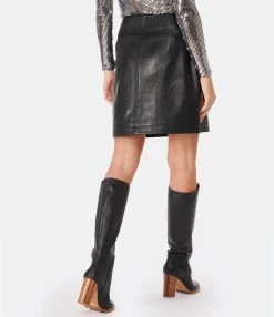 MAISON STANDARDS Jupe Boutonnée Emilia Cuir Noir -Majestic Filatures shop maiso look20221012 309