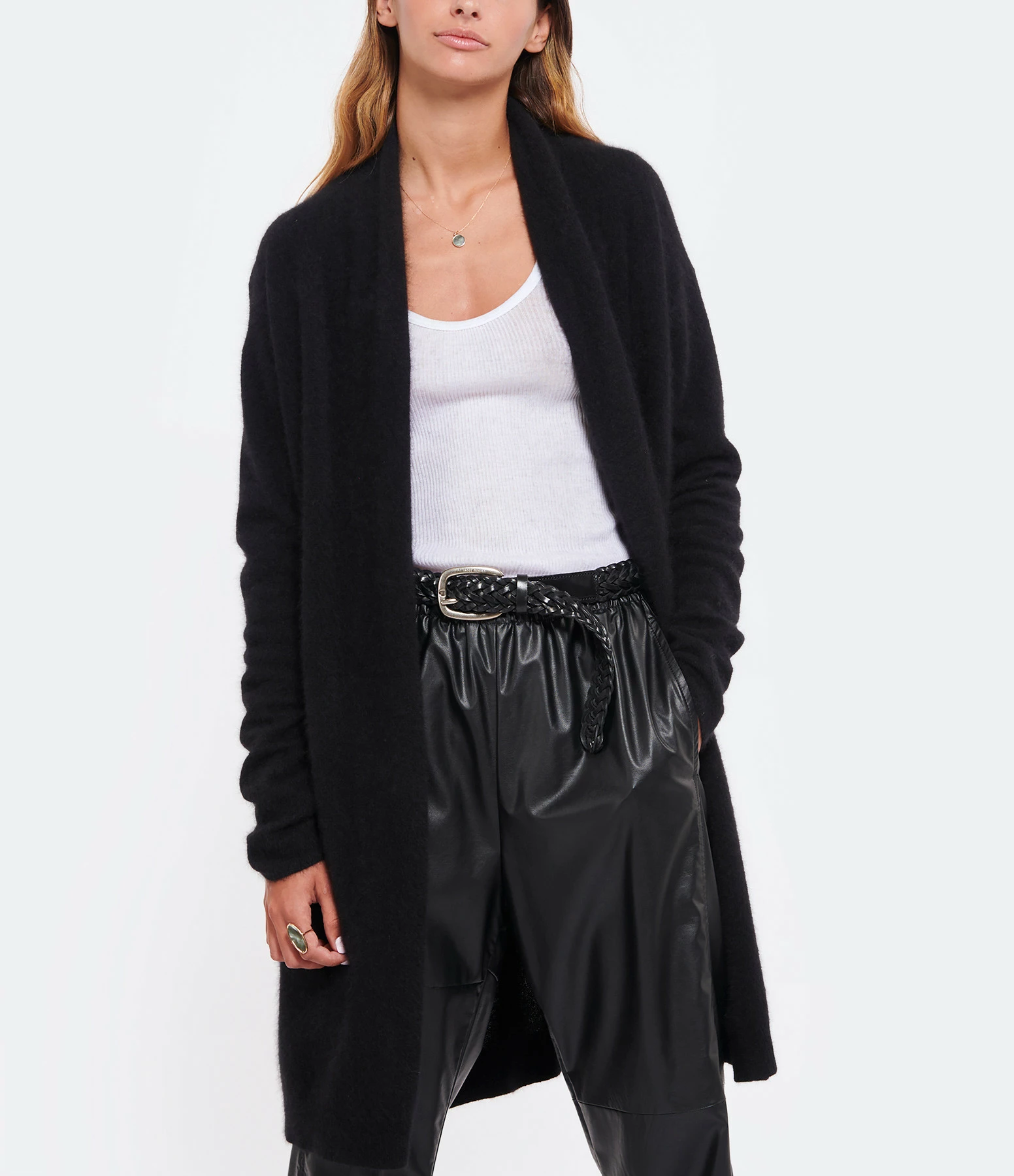 MAJESTIC FILATURES Gilet Raccoon Noir 3 MAJESTIC FILATURES Gilet Raccoon Noir – Image 3