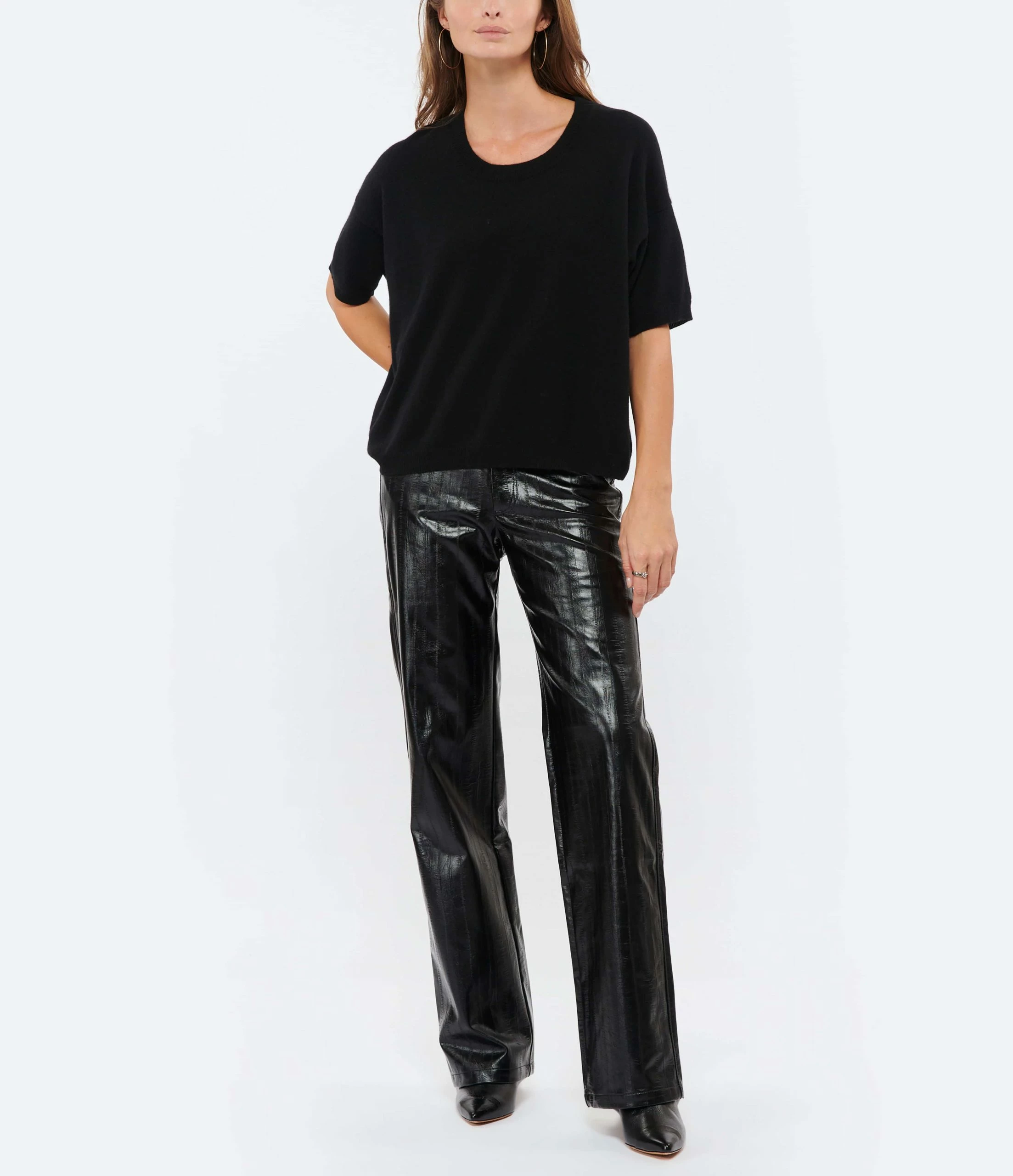 MAJESTIC FILATURES Pull Col Rond Cachemire Noir 4 MAJESTIC FILATURES Pull Col Rond Cachemire Noir – Image 4