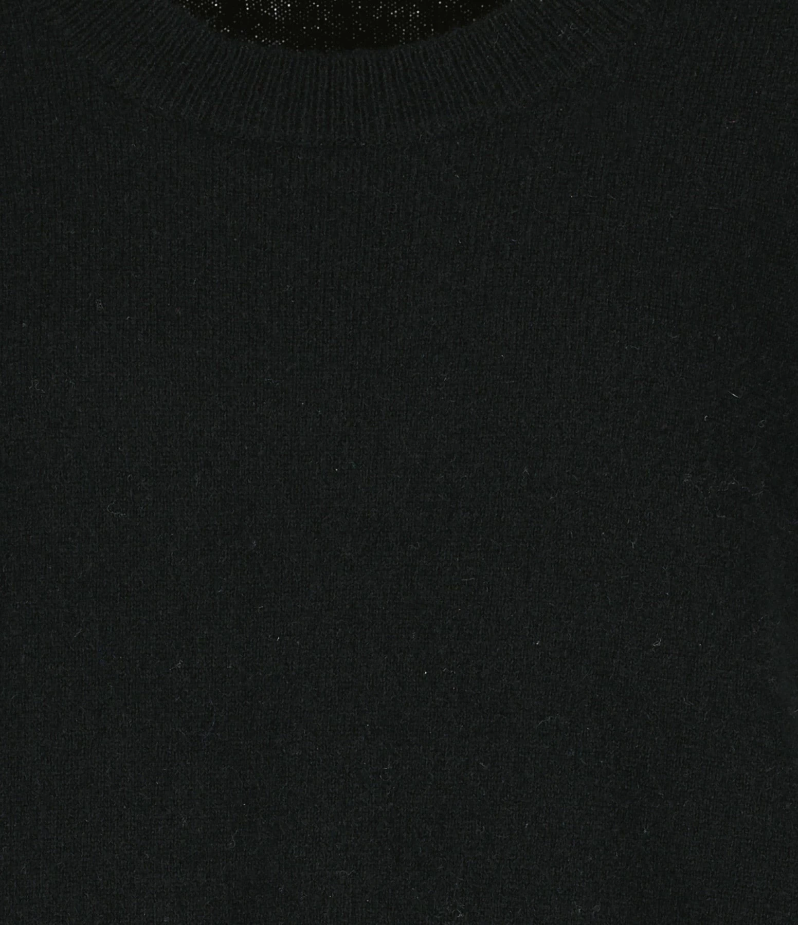 MAJESTIC FILATURES Pull Col Rond Cachemire Noir 2 MAJESTIC FILATURES Pull Col Rond Cachemire Noir – Image 2
