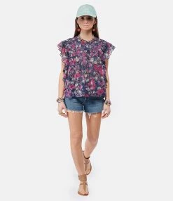 MOTHER Short The Tomcat Kick Fray Denim Playing With Scissor 13 MOTHER Short The Tomcat Kick Fray Denim Playing With Scissor -Majestic Filatures shop mothe look20220201 130