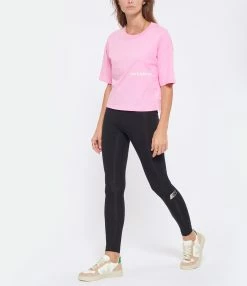 New Balance Tee-shirt NB Essentials Graphic Coton Orbit Pink 8 New Balance Tee-shirt NB Essentials Graphic Coton Orbit Pink -Majestic Filatures shop newbw look20220831 408