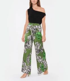 Norma Kamali Top Col Évasé Noir -Majestic Filatures shop norma look20220727 185