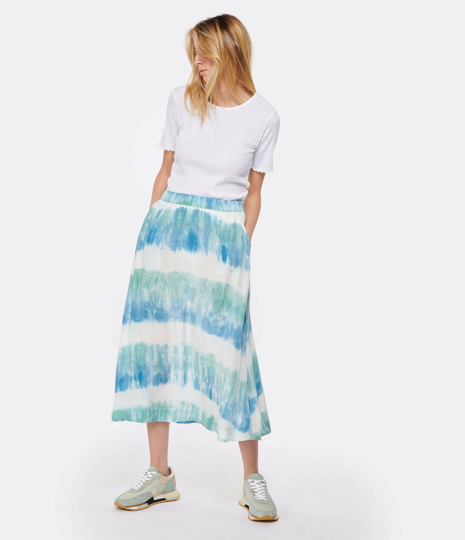 NOUS Jupe Alice Soie Rayures Bleu Aqua 3 NOUS Jupe Alice Soie Rayures Bleu Aqua – Image 3