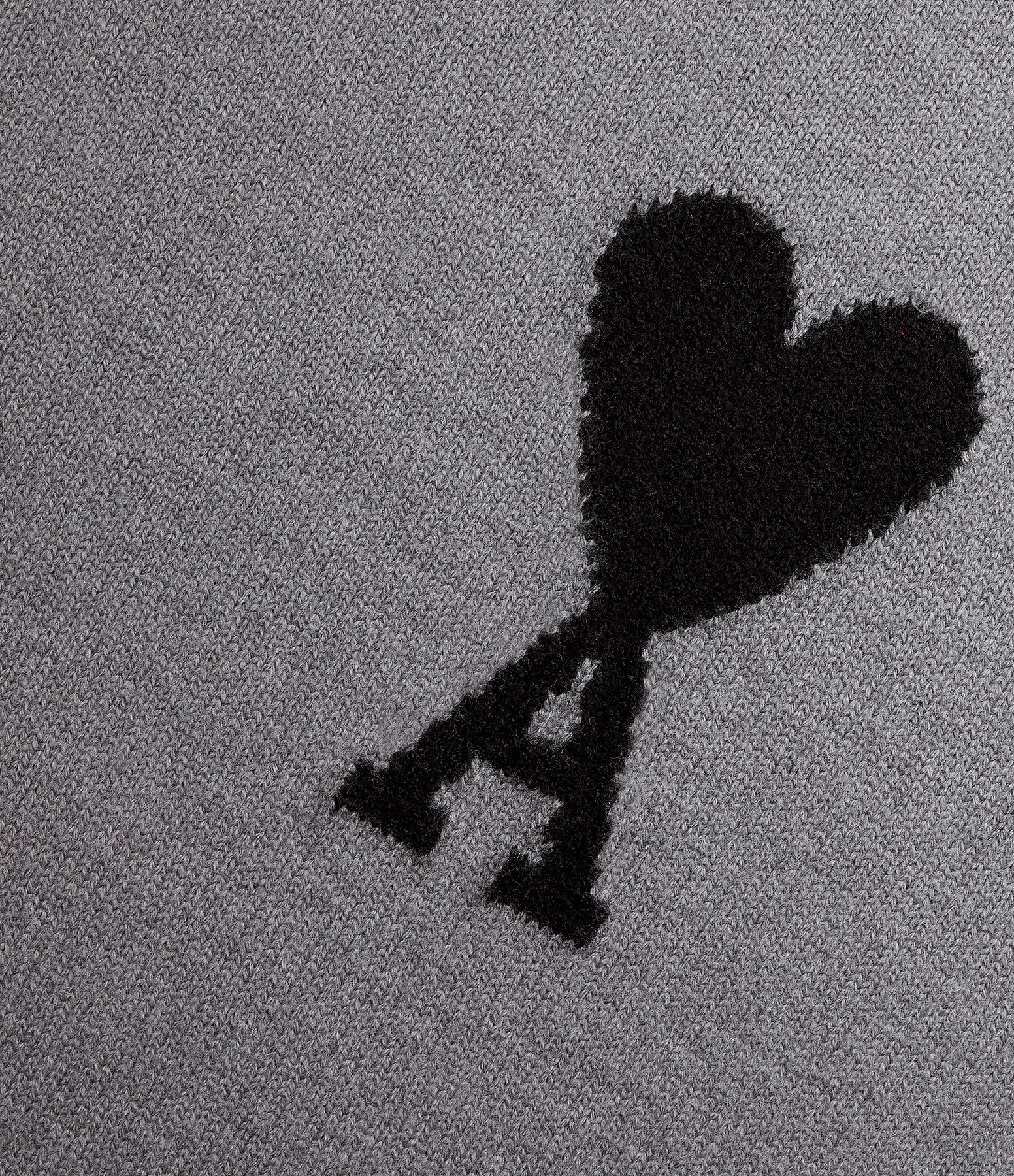 AMI Paris Pull Unisexe Oversize Ami De Cœur Col Rond Laine Gris Noir 2 AMI Paris Pull Unisexe Oversize Ami De Cœur Col Rond Laine Gris Noir – Image 2