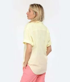 XIRENA Chemise Channing Coton Jaune -Majestic Filatures shop xiren look20230117 627