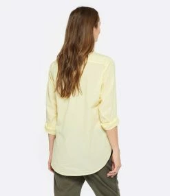 XIRENA Chemise Beau Coton Jaune -Majestic Filatures shop xiren look20230118 316