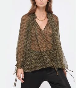 Zadig & Voltaire Blouse Tocade Mousseline Lurex Kaki 7 Zadig & Voltaire Blouse Tocade Mousseline Lurex Kaki -Majestic Filatures shop zadig look20220831 337